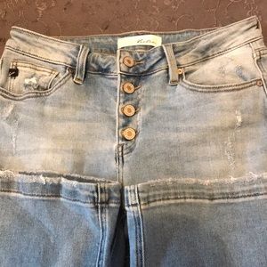 kancan high rise, button fly, flare jeans. Brand new-never worn. Smoke free home
